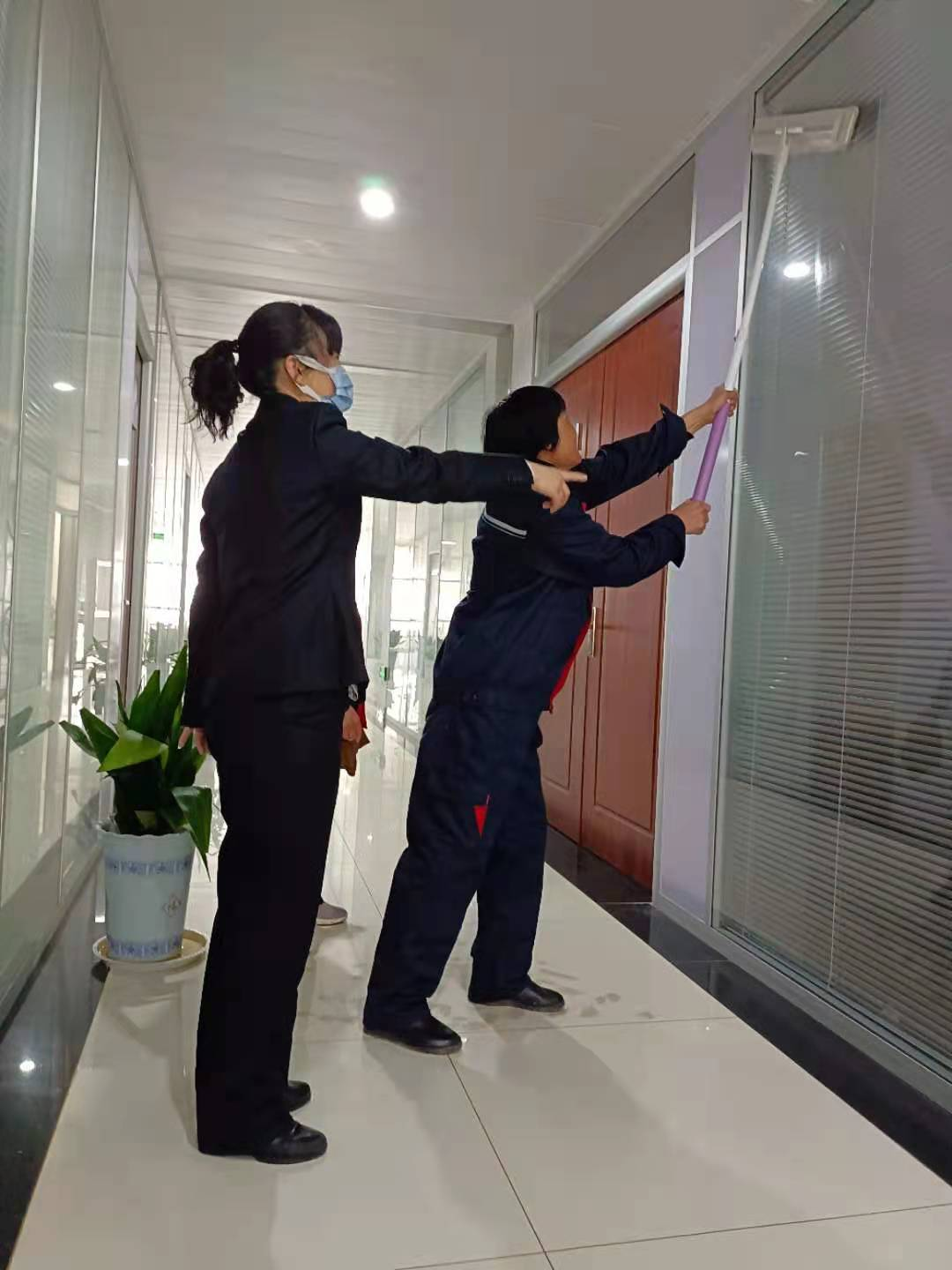 匠心服务 踏歌前行 