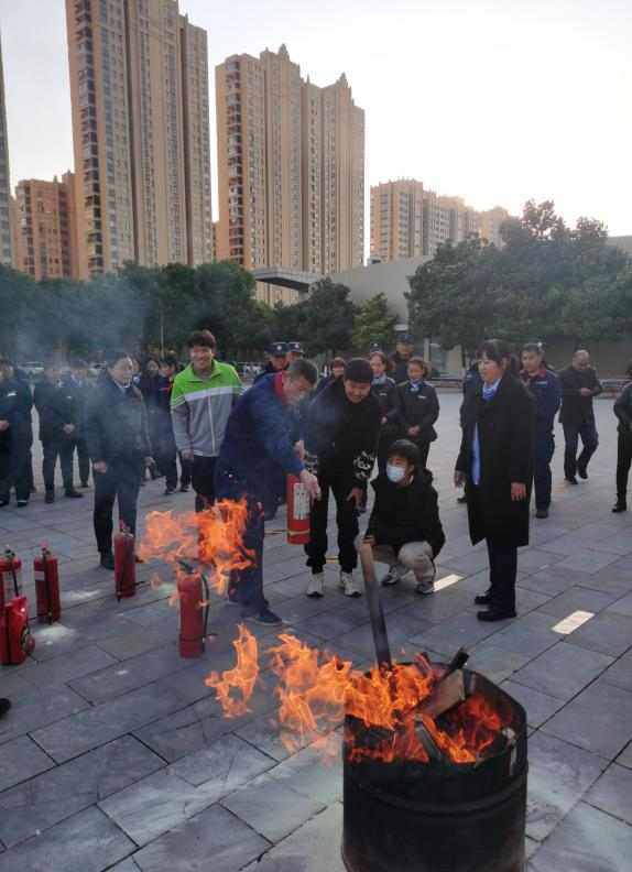 落实消防责任，防范安全风险