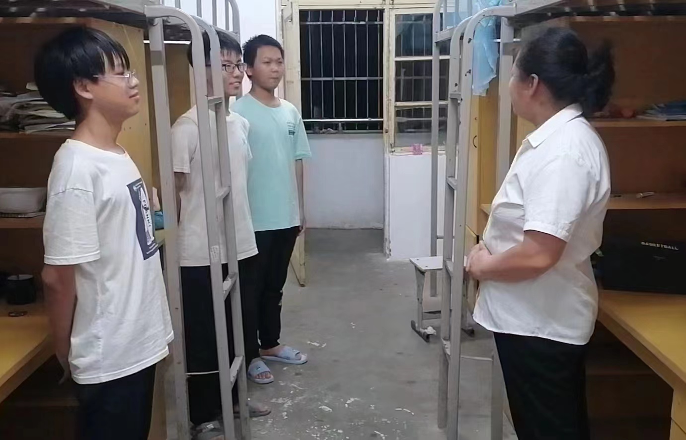 抗疫的路上 我们在一起