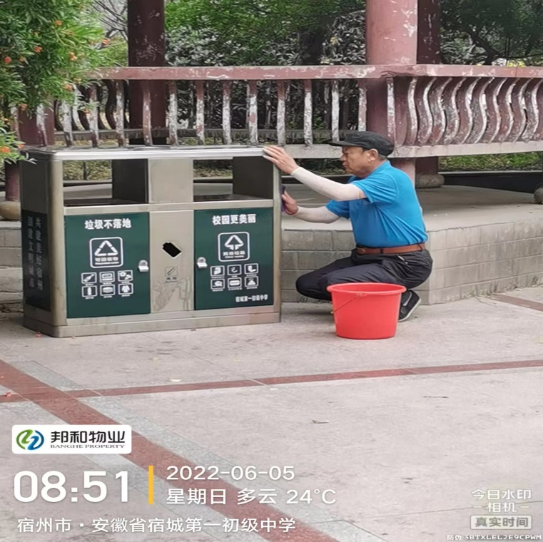 平凡的岗位  不平凡的付出