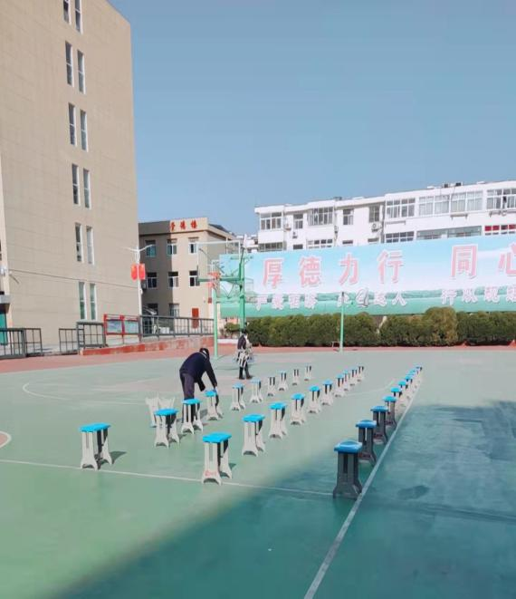 安全路上的“灯”