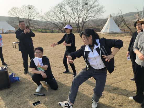 3.8女神游·愿世间美好与你们环环相扣