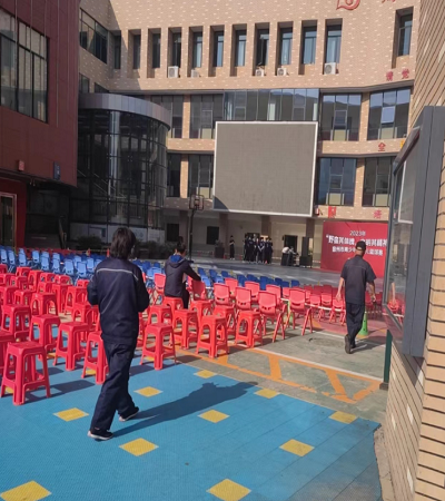 运动赛场展风采 物业服务保后勤