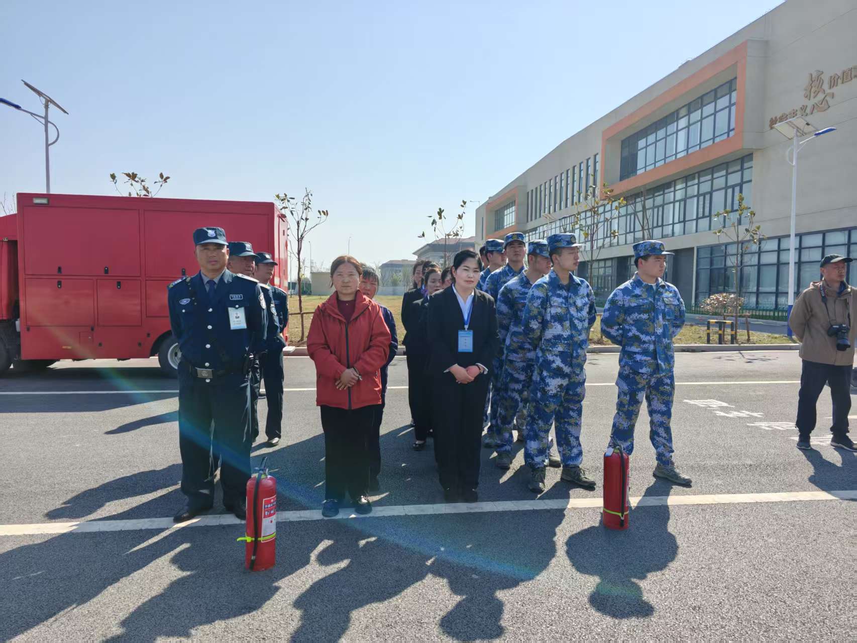 筑牢安全防线 守护青春成长 ——宿州应用技术学校项目部开展消防演练活动