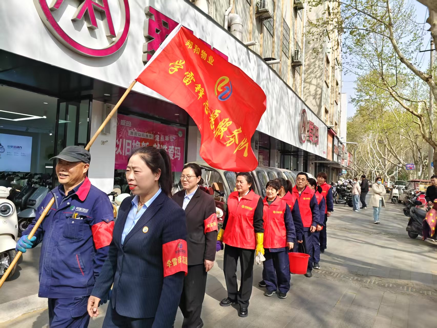 践行雷锋精神,传递爱与温暖——宿州三中项目部开展学雷锋活动