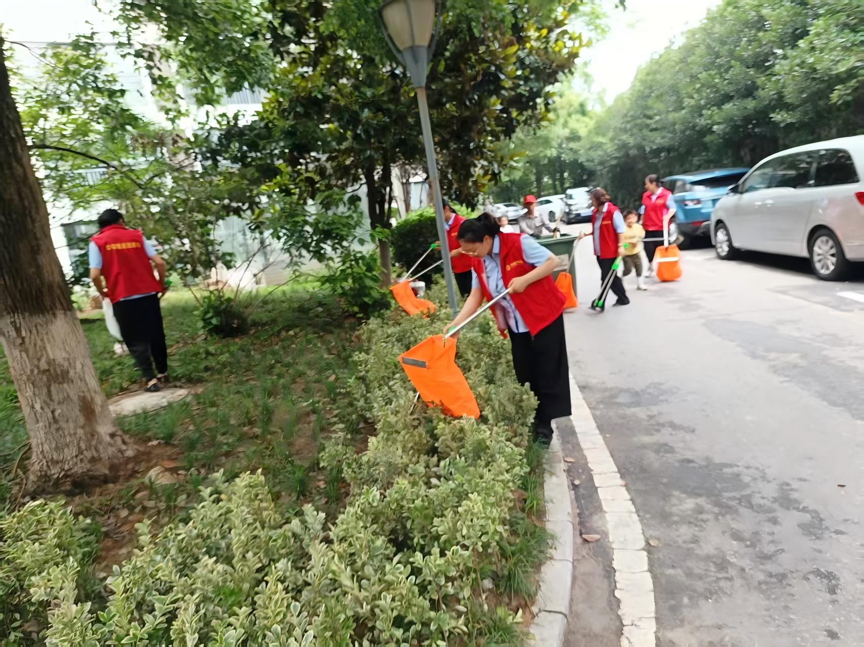 党员引领亲子携手，三十分钟焕新颜 ——邦和物业怡缘小区开展环境整治志愿行动